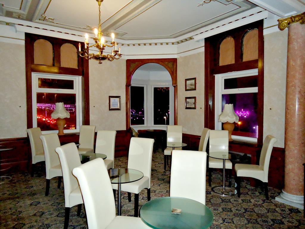 Cherry Blossom Inn 黑潭 外观 照片
